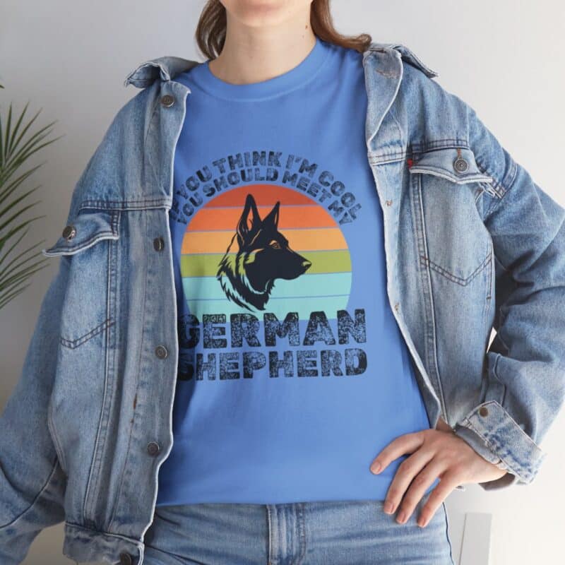 Cool Unisex German Shepherd Tshirt - Perfect for an Alsatian owner or as a gift.