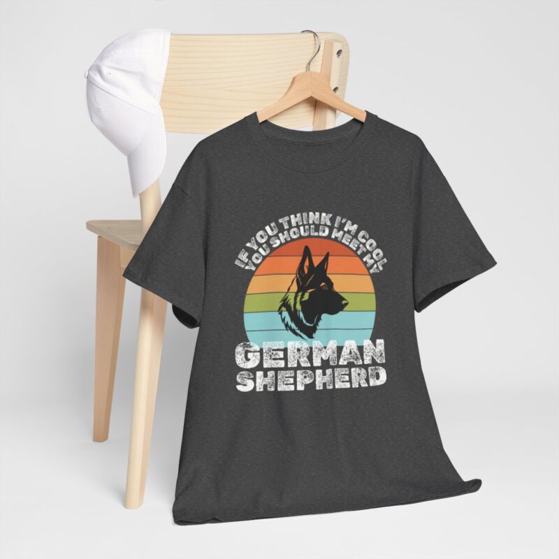 Cool Unisex German Shepherd Tshirt - Perfect for an Alsatian owner or as a gift.